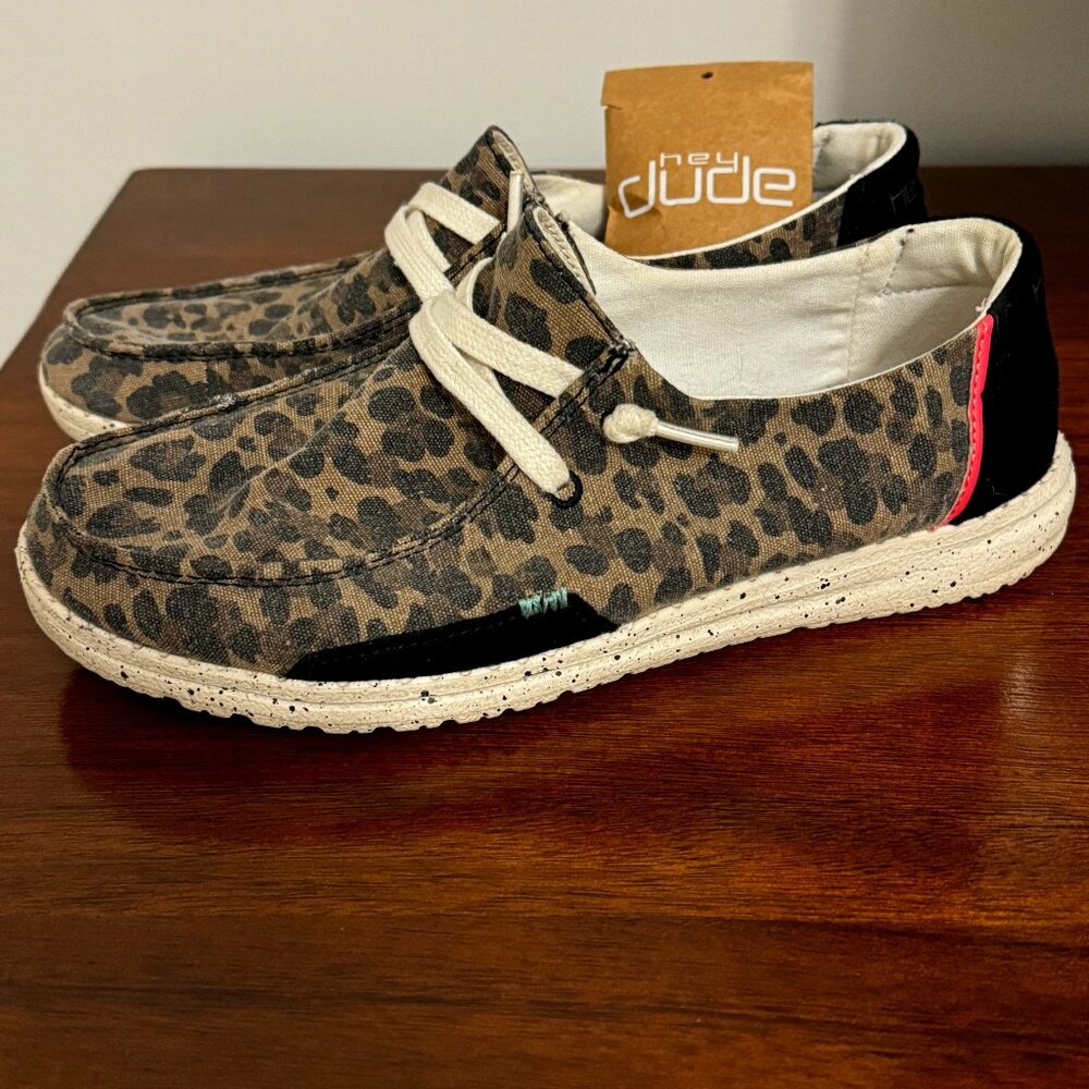 Hey Dude Wendy Leopard